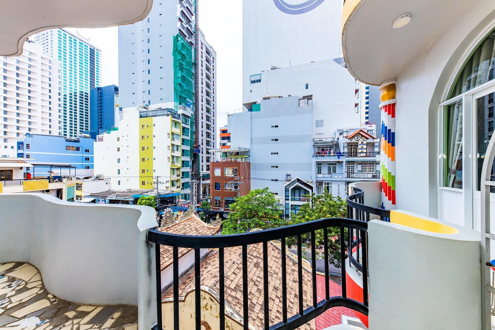 Boutique Hotel La Villa Nha Trang Exterior photo